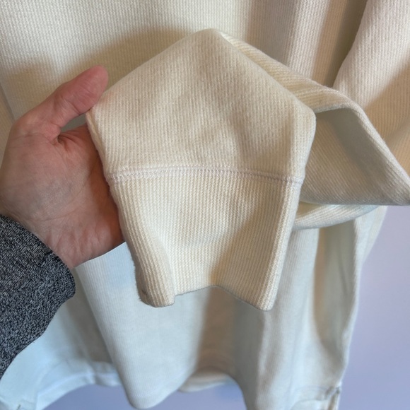 Banana Republic Oversized Turtleneck Sweater - Picture 4 of 4